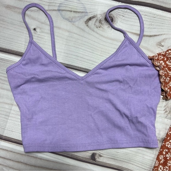 Shein V-Neck Ribbed Tank & Ditsy Floral Ruffle Crop Top - Picture 2 of 4